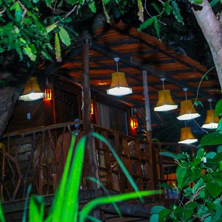 Experience The Comforts Of An Amazing Treehouse Sigirîya Extérieur photo