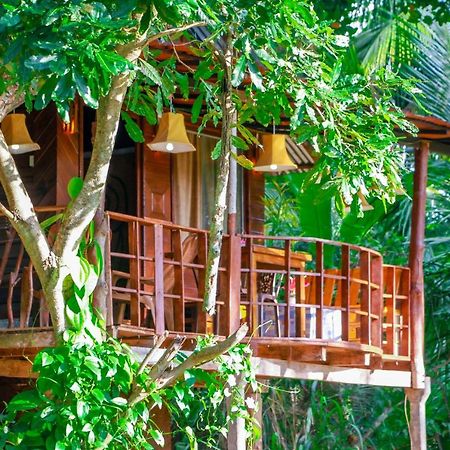 Experience The Comforts Of An Amazing Treehouse Sigirîya Extérieur photo
