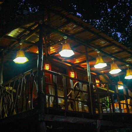 Experience The Comforts Of An Amazing Treehouse Sigirîya Extérieur photo