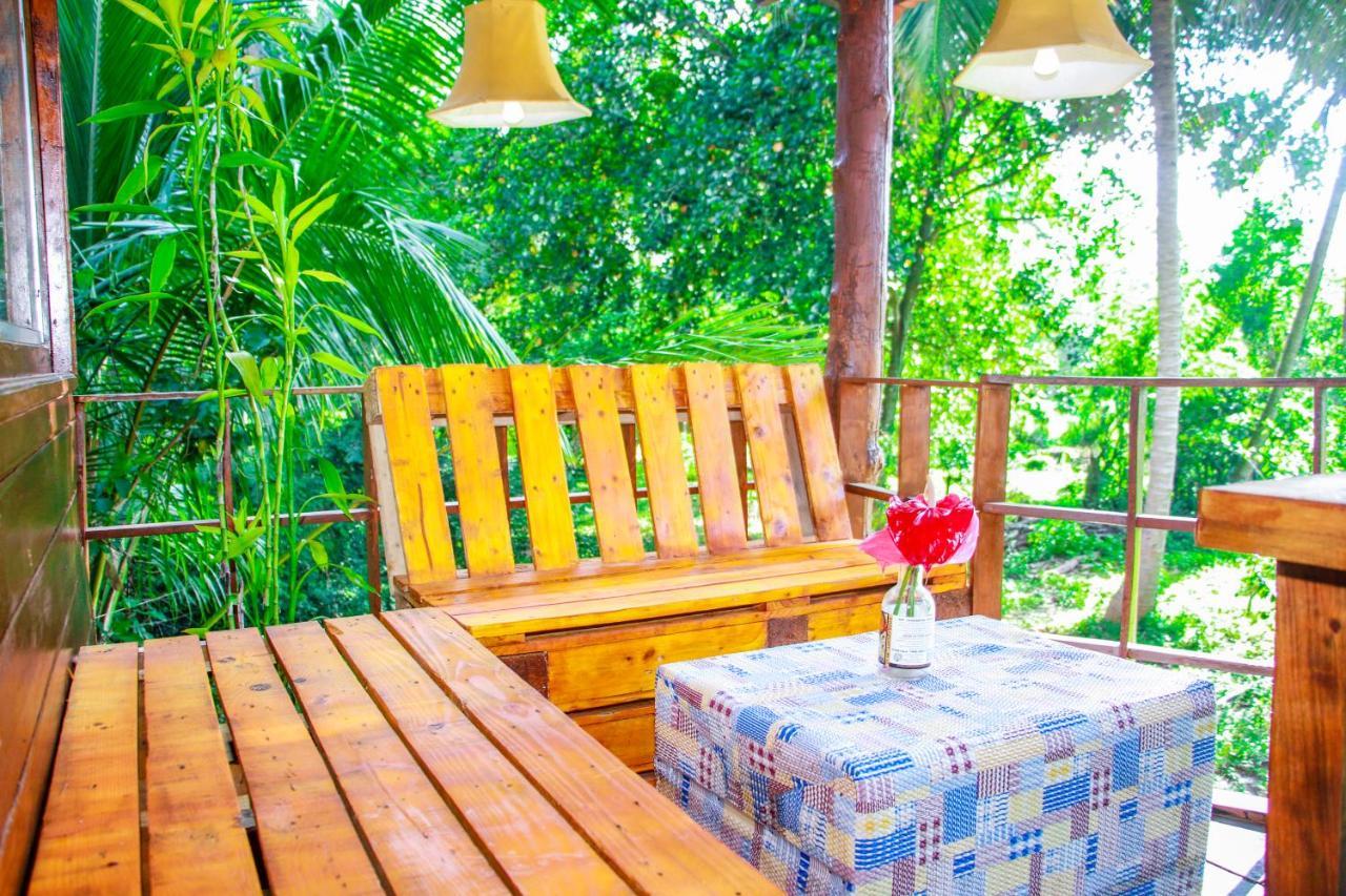 Experience The Comforts Of An Amazing Treehouse Sigirîya Extérieur photo